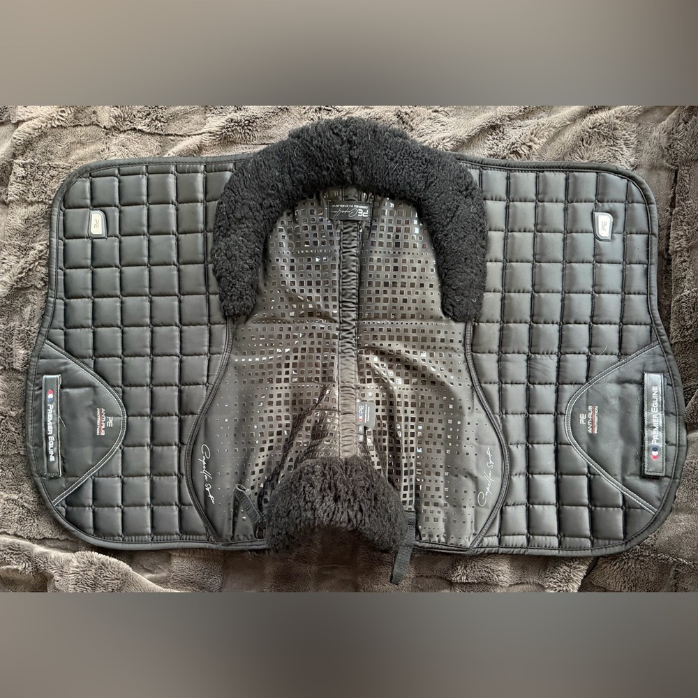 Premier Equine Capella Signature Dressage saddle pad Black comes w/original bag - Picture 4 of 14